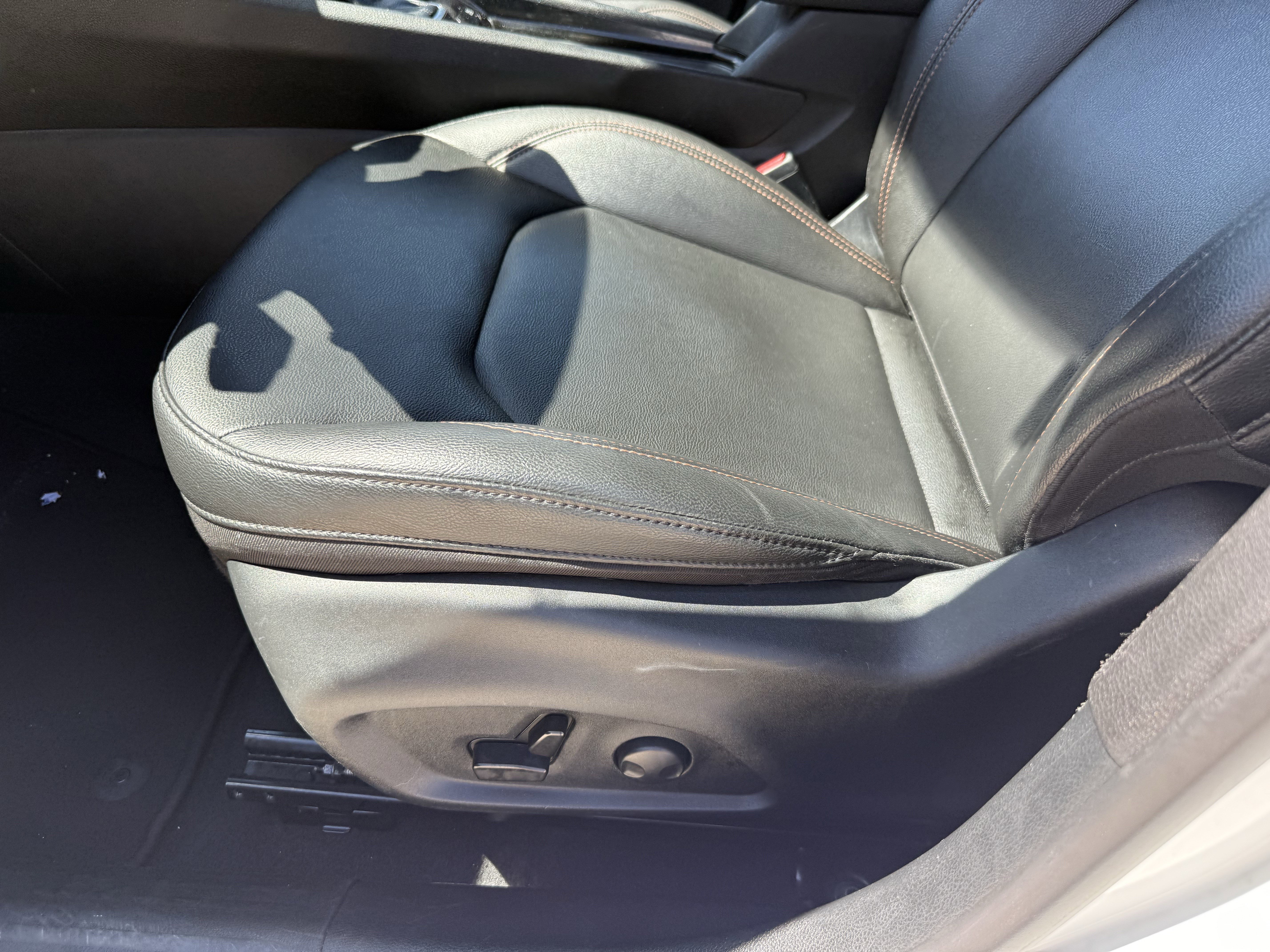 Used 2024 Jeep Compass Limited image 29