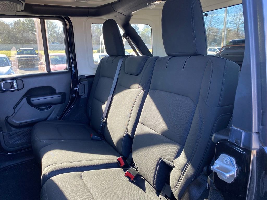Used 2021 Jeep Wrangler Unlimited Sport image 25
