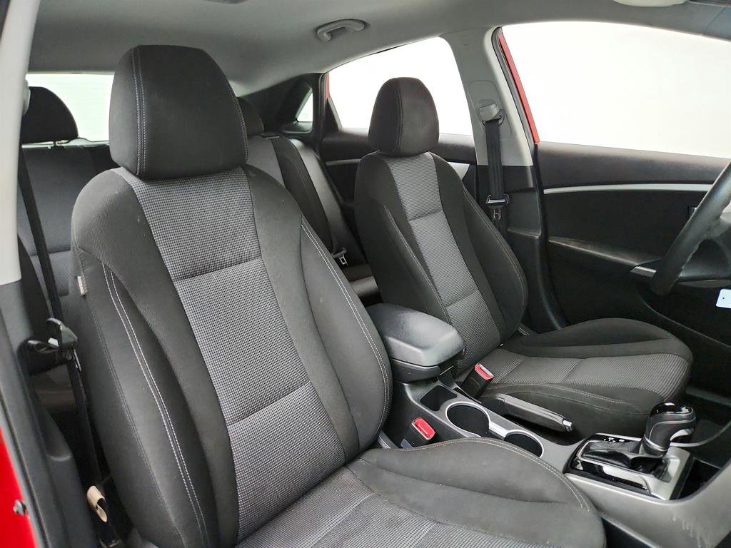 Used 2016 Hyundai Elantra GT FWD image 23