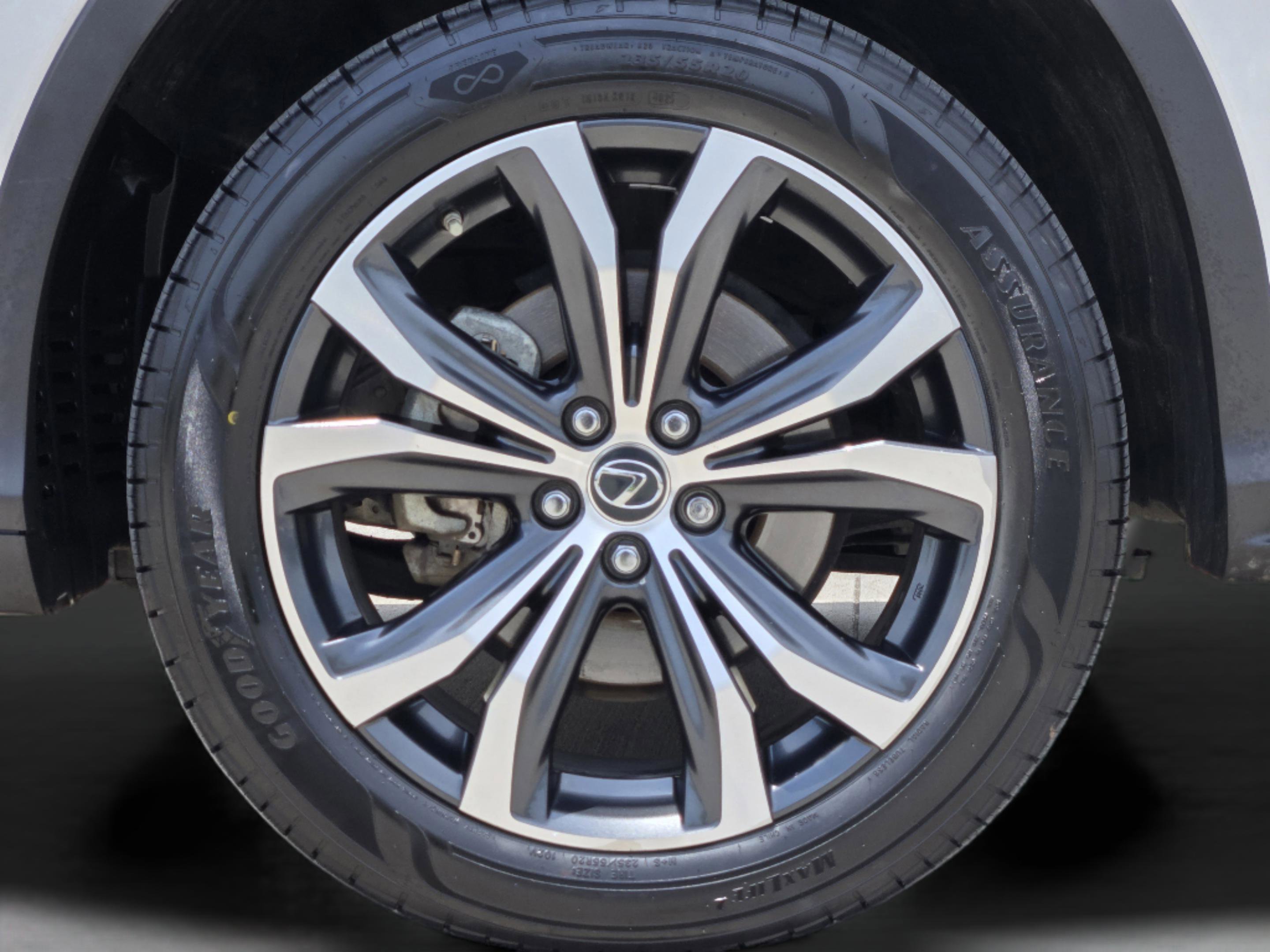Used 2021 Lexus RX 350L FWD w/ Premium Package image 39