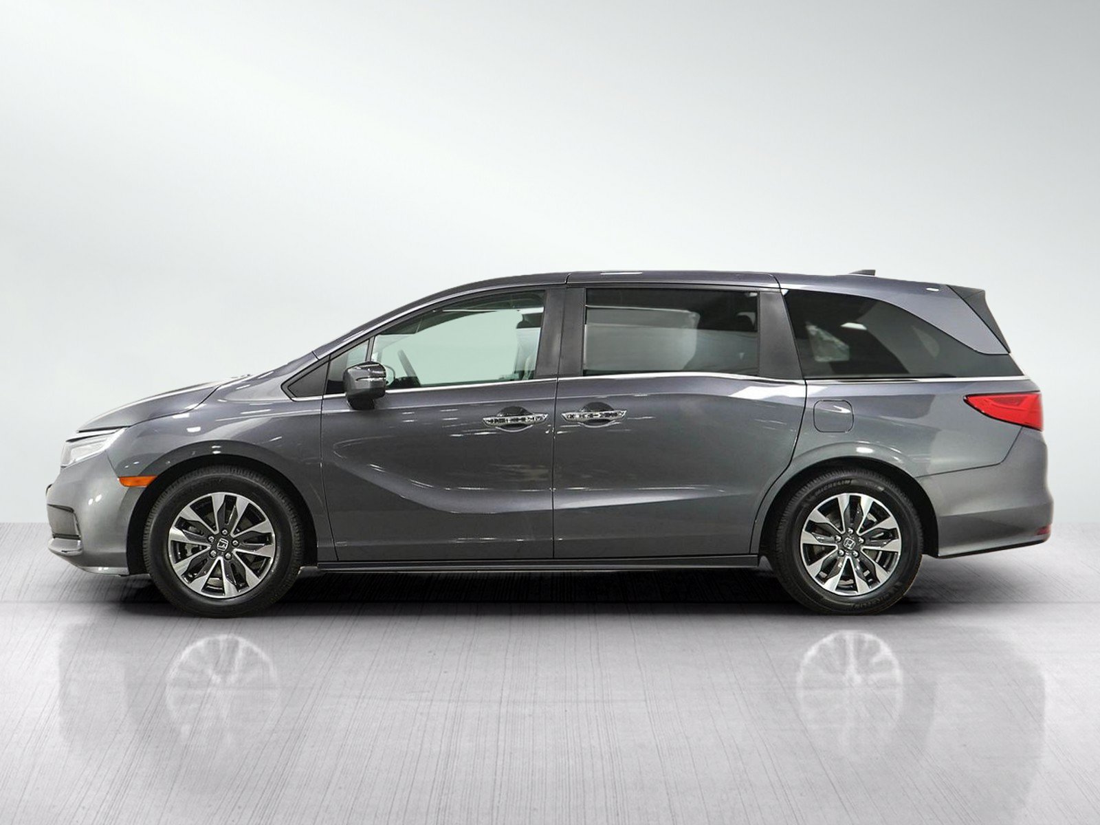 Used 2022 Honda Odyssey EX-L image 2