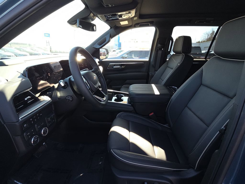 New 2026 Chevrolet Tahoe Premier w/ Sun And Tow Package AWD/4WD image 15