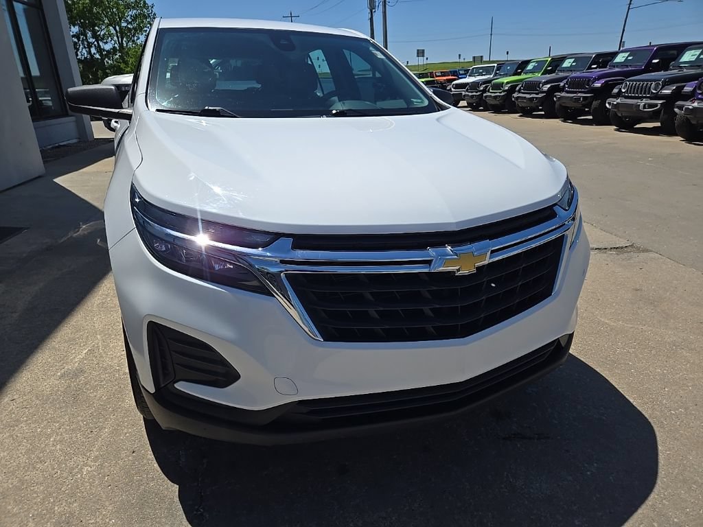 Used 2023 Chevrolet Equinox LS FWD image 17