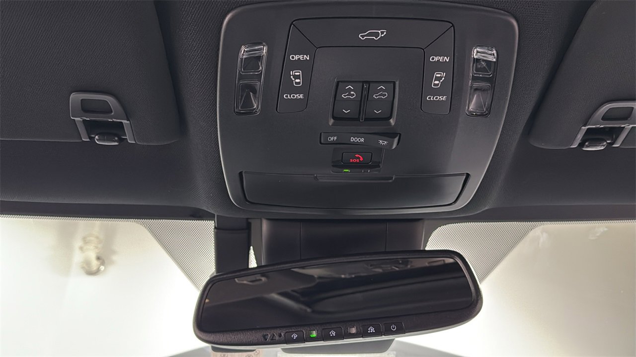 New 2026 Toyota Sienna XLE Woodland Edition image 11