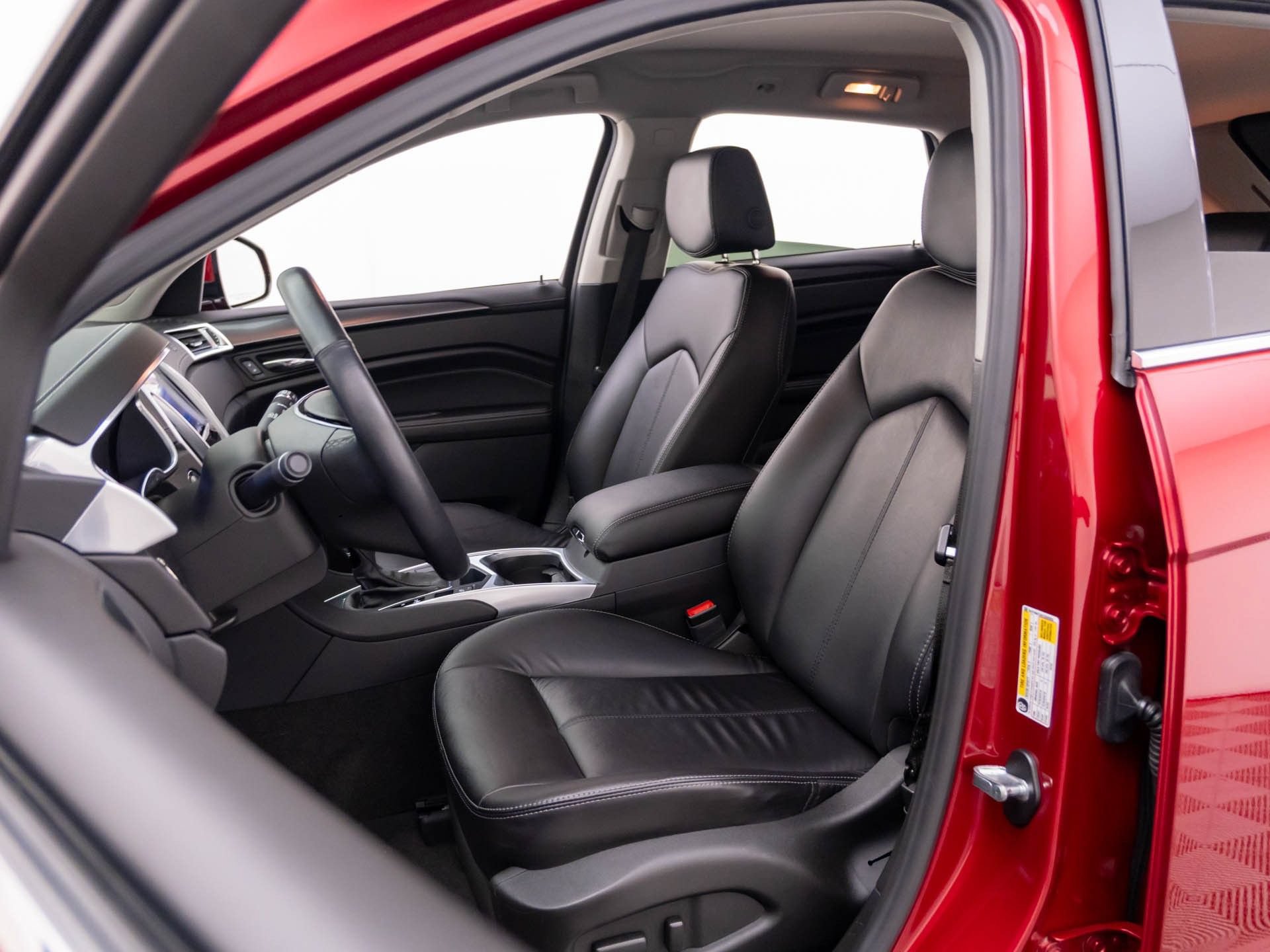 Used 2014 Cadillac SRX FWD image 16