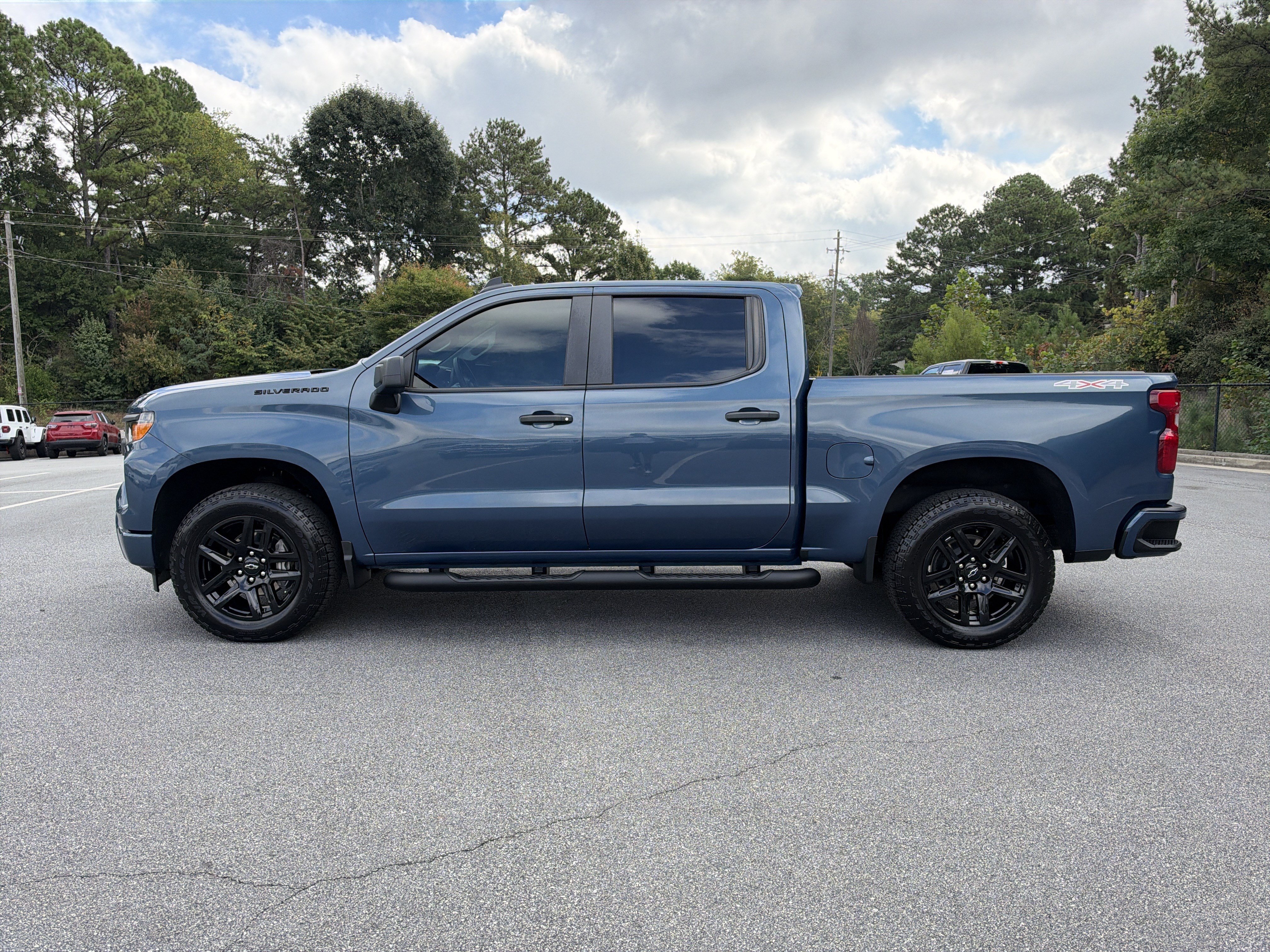 Used 2024 Chevrolet Silverado 1500 Custom w/ Turbomax Blackout Package AWD/4WD image 4