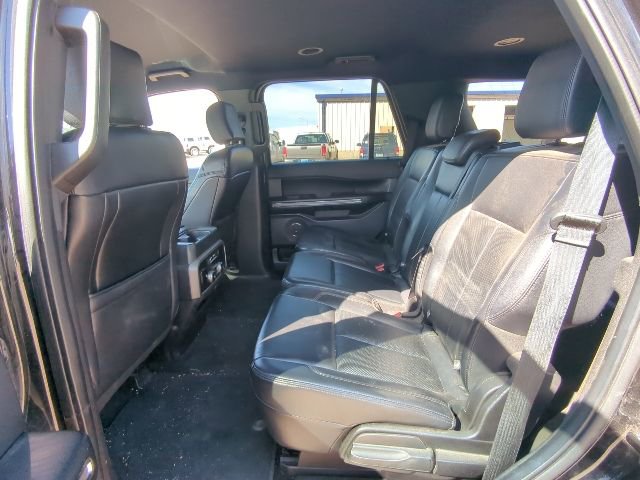 Used 2019 Ford Expedition XLT w/ Equipment Group 201A AWD/4WD image 16