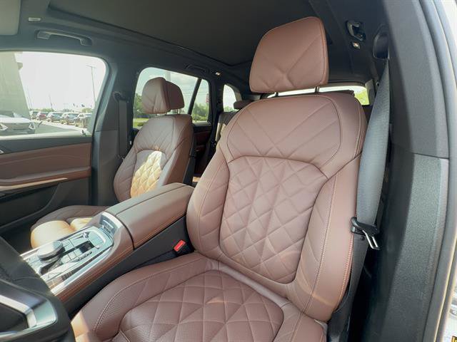 New 2026 BMW X5 xDrive50e AWD/4WD image 11