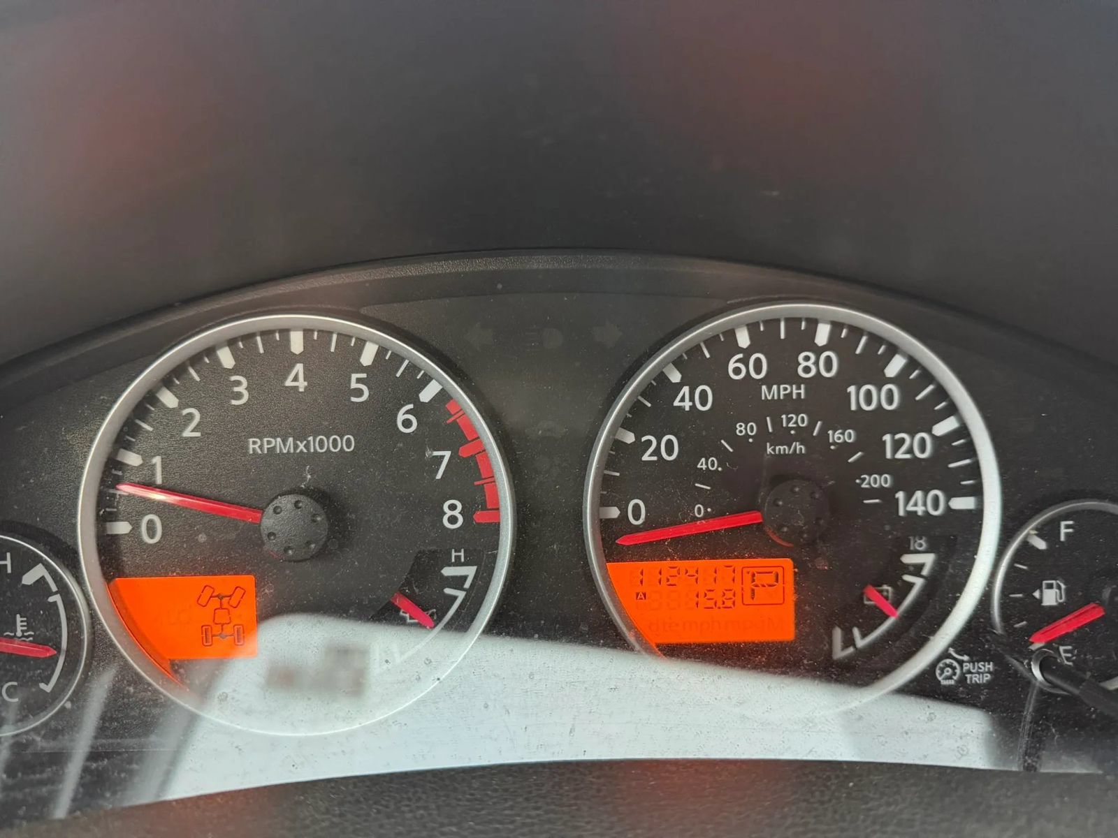 Used 2010 Nissan Pathfinder SE AWD/4WD image 10