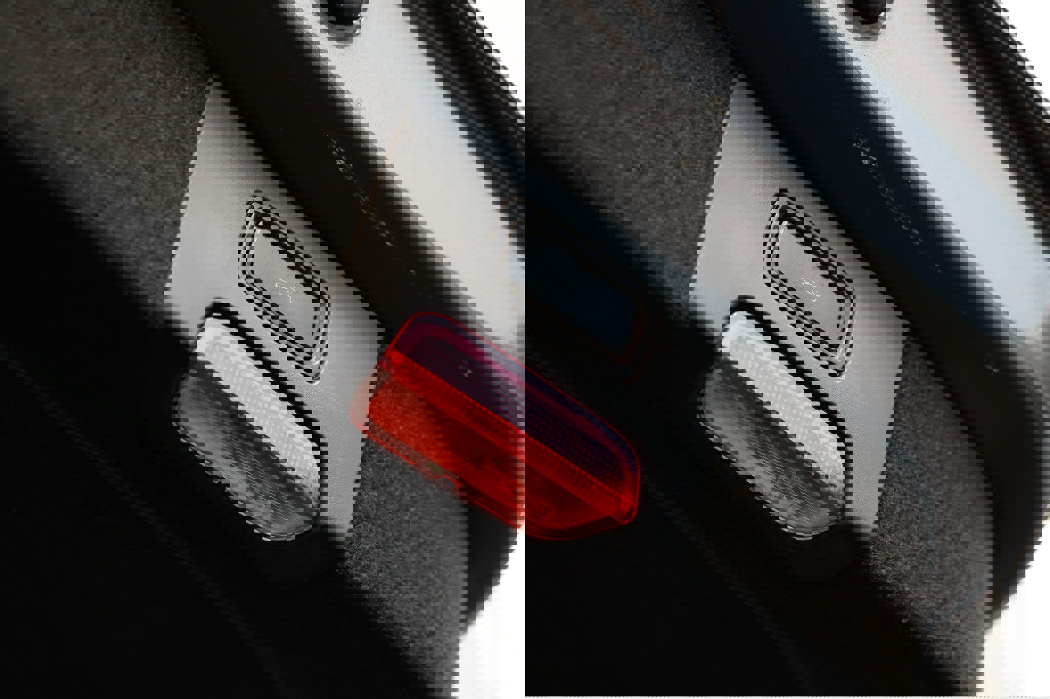 Used 2014 Porsche Cayenne Platinum Edition image 55