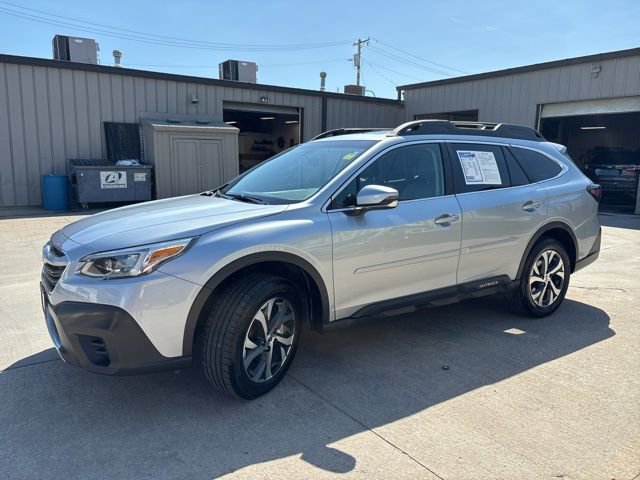 Used 2021 Subaru Outback Limited image 3