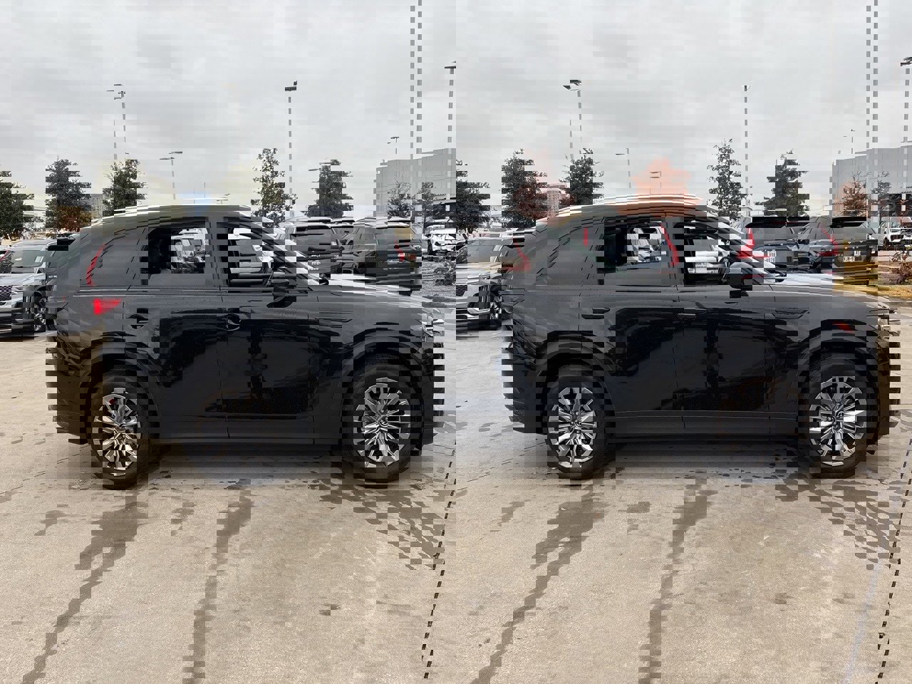 Used 2024 MAZDA CX-90 3.3 Turbo w/ Preferred Plus image 4