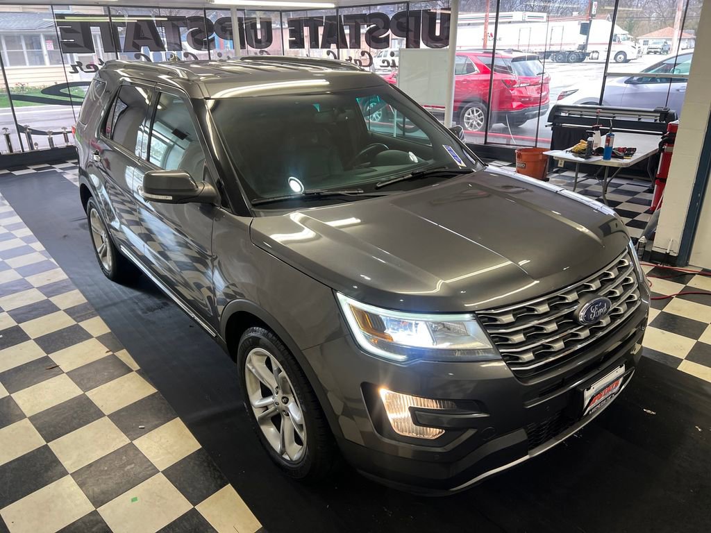 Used 2016 Ford Explorer Limited image 17