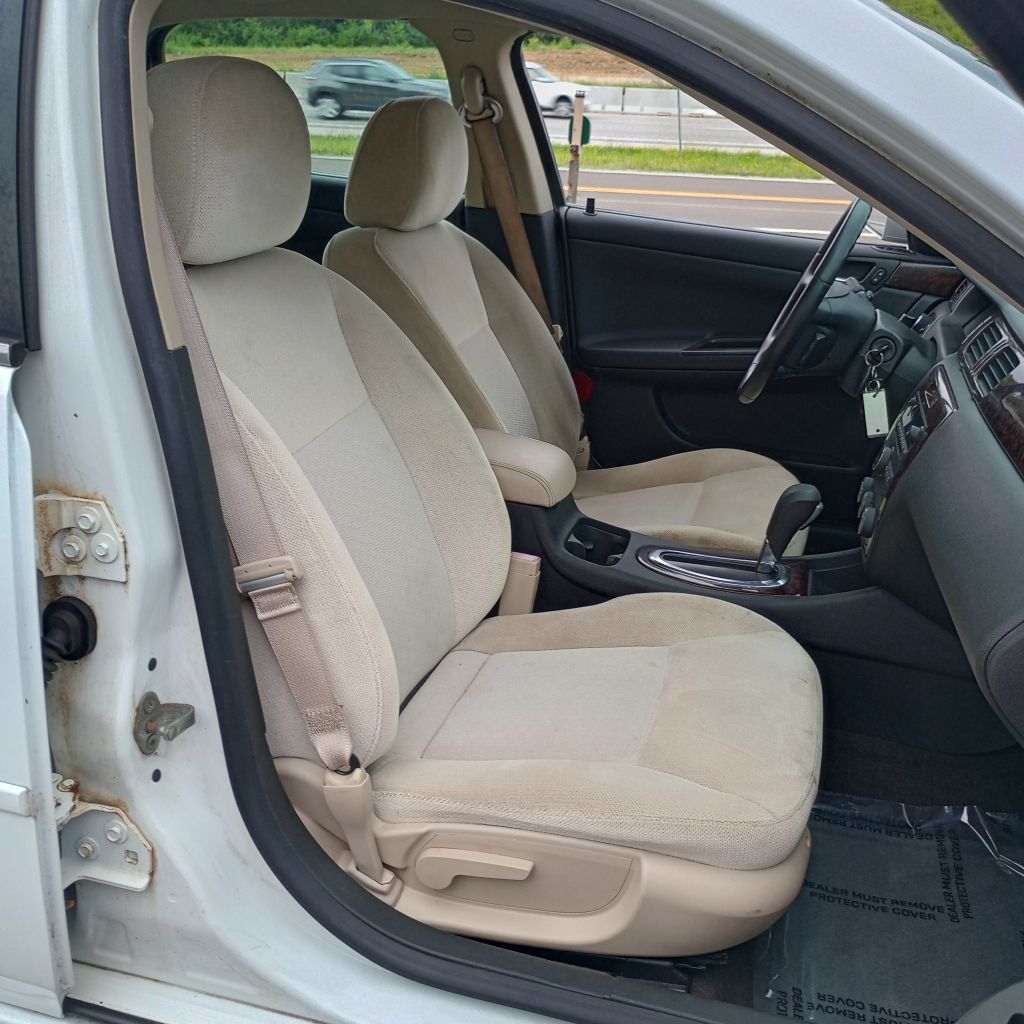 Used 2014 Chevrolet Impala Limited LS FWD image 22