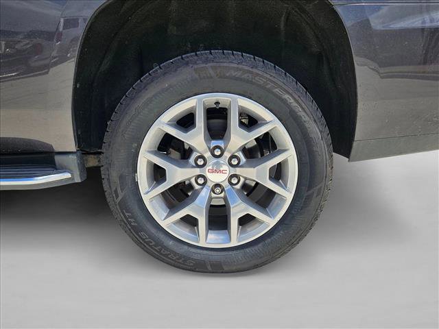 Used 2018 GMC Yukon SLE w/ SLE Value Package image 18