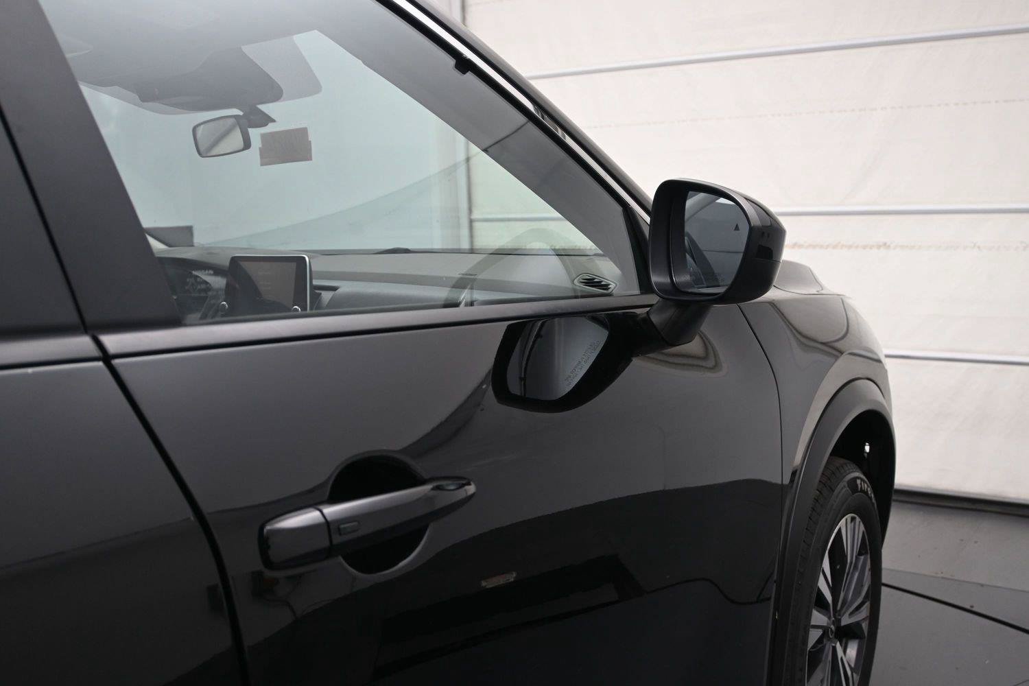 Used 2023 Nissan Rogue SV AWD/4WD image 36