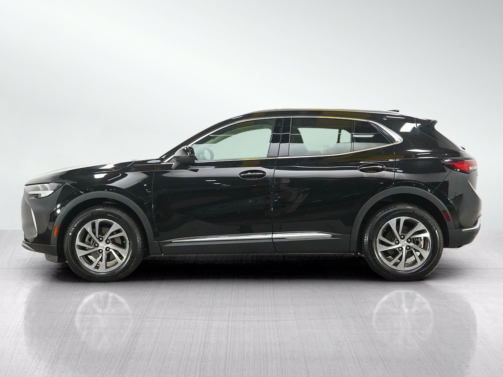Used 2021 Buick Envision Essence AWD/4WD image 2