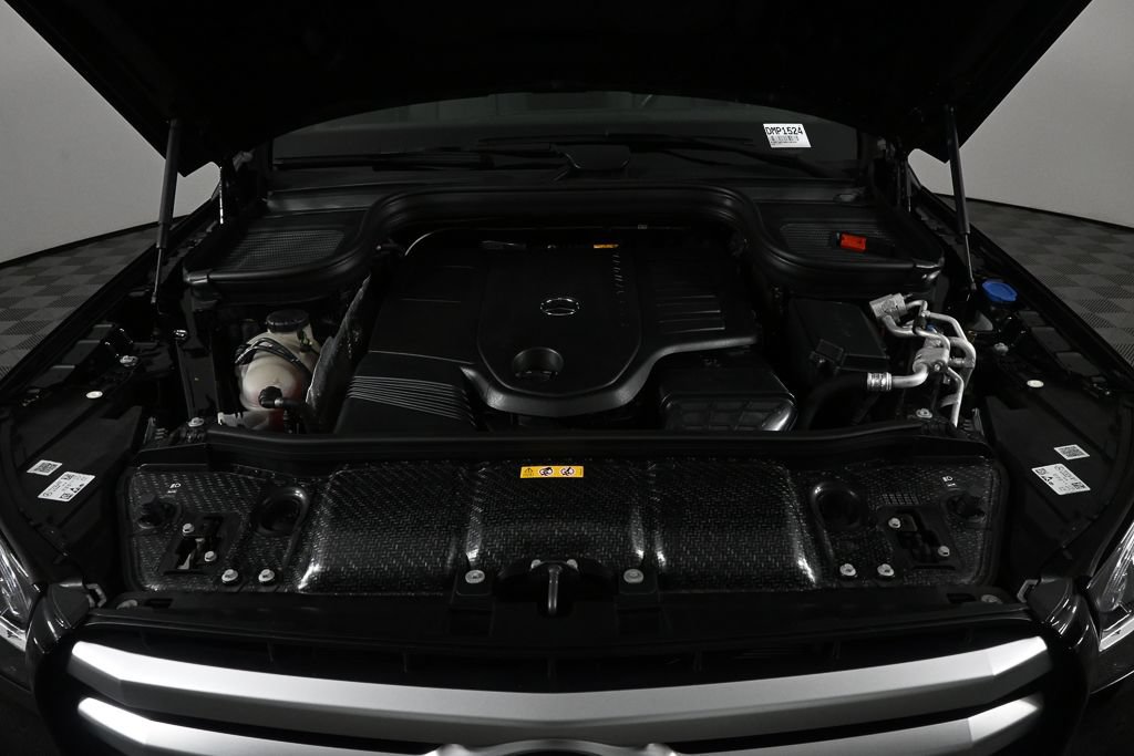 Certified 2024 Mercedes-Benz GLS 450 4MATIC image 33
