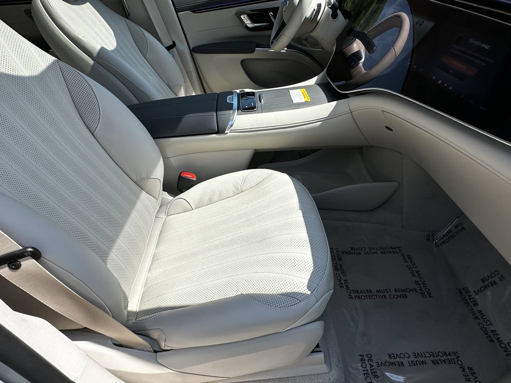 New 2026 Mercedes-Benz EQS 400 4MATIC SUV image 15