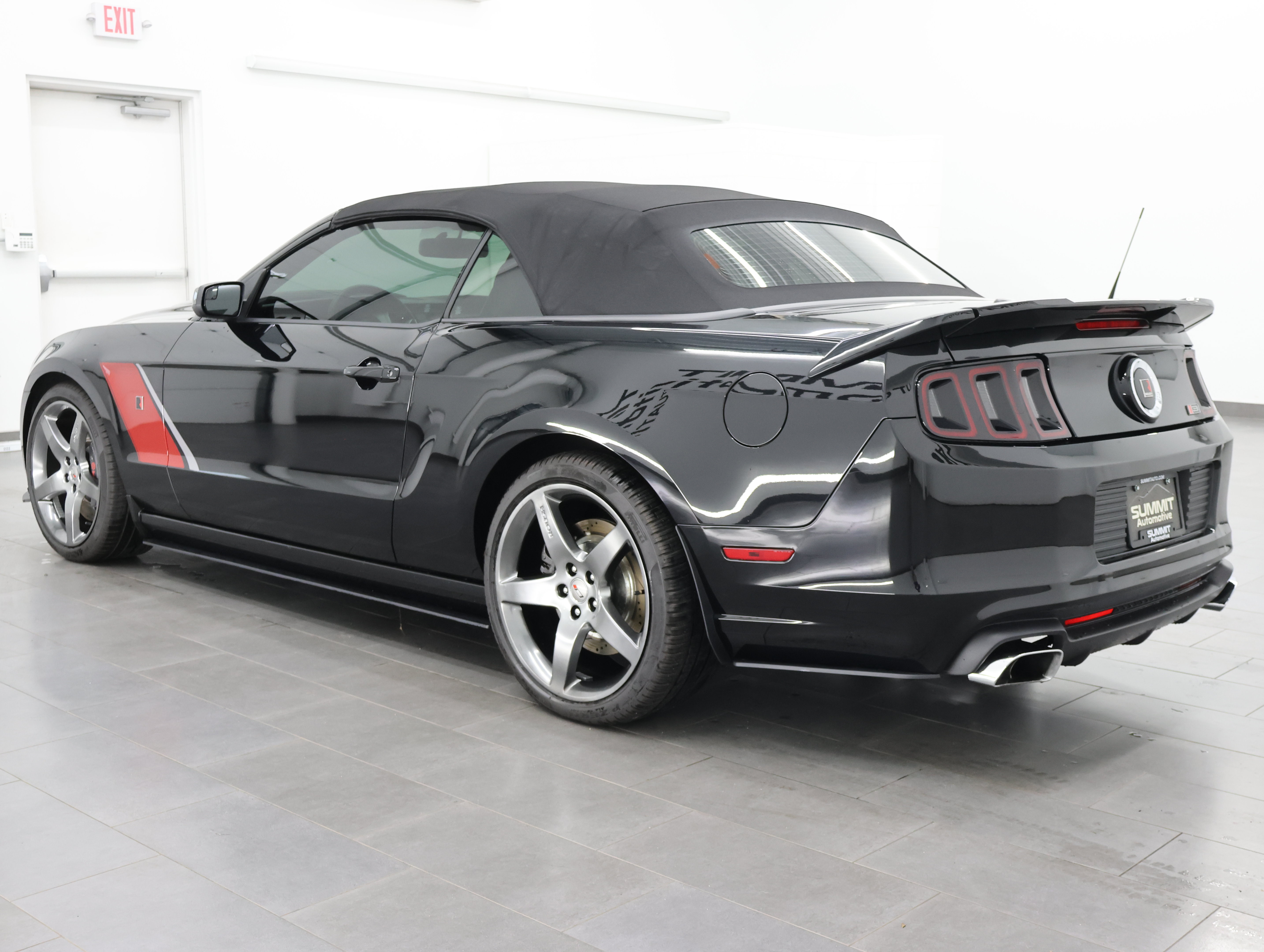 Used 2013 Ford Mustang GT Premium RWD image 62