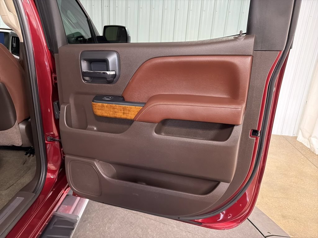 Used 2015 Chevrolet Silverado 2500 High Country w/ Duramax Plus Package AWD/4WD image 18