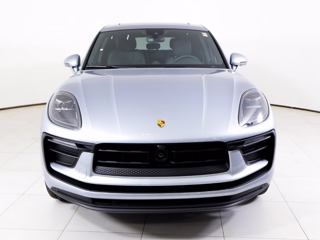 New 2026 Porsche Macan AWD/4WD image 29