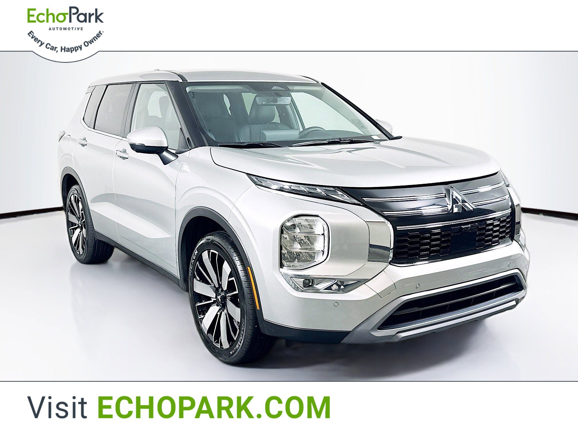 Used 2025 Mitsubishi Outlander SE