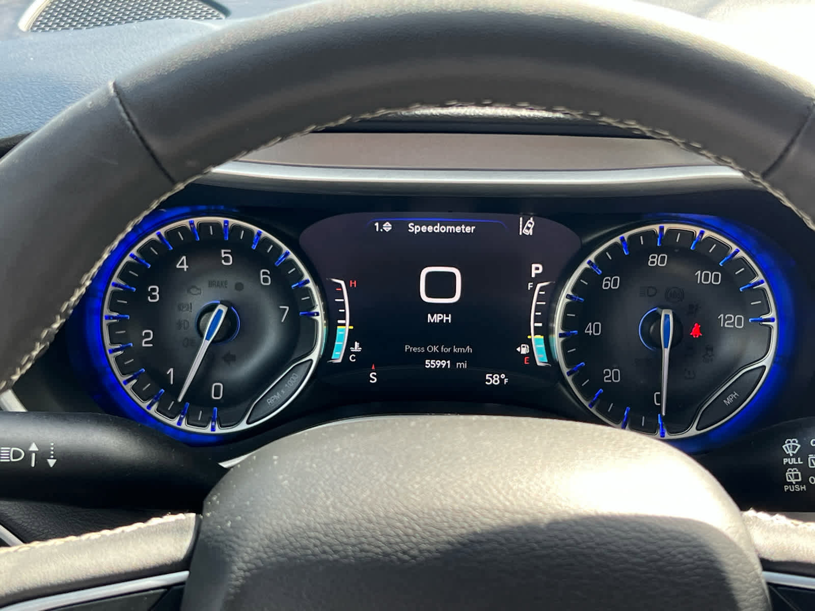 Used 2025 Chrysler Pacifica Select FWD image 27