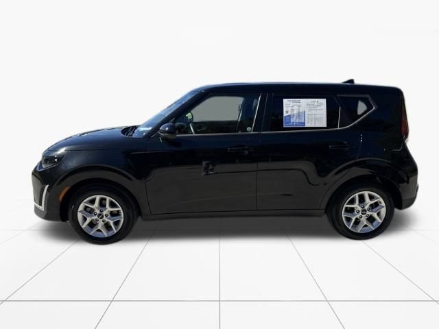 Used 2024 Kia Soul LX w/ Option Group 015 video 4