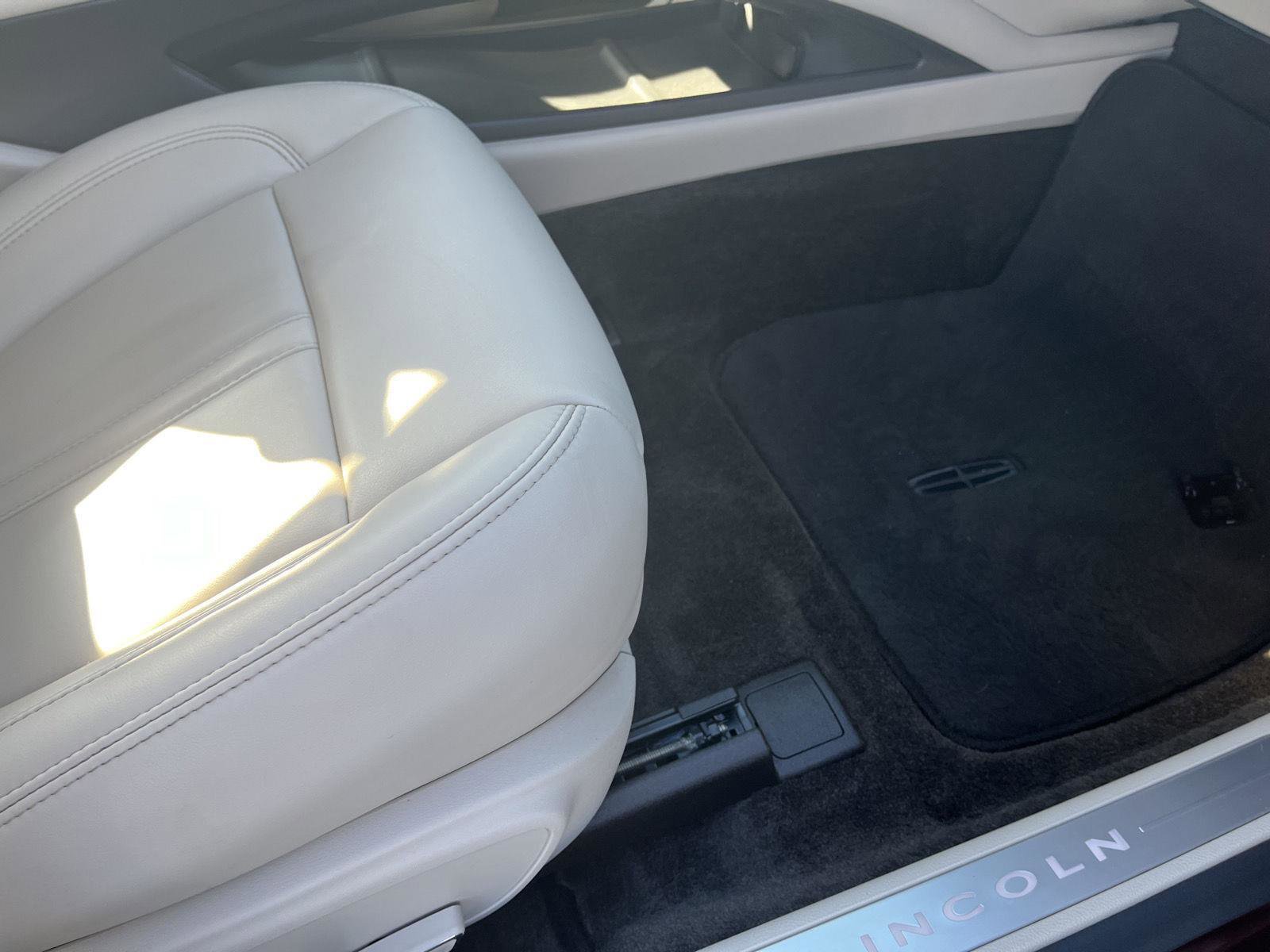 Used 2018 Lincoln MKZ Premiere w/ Magnetic Appearance Package image 15