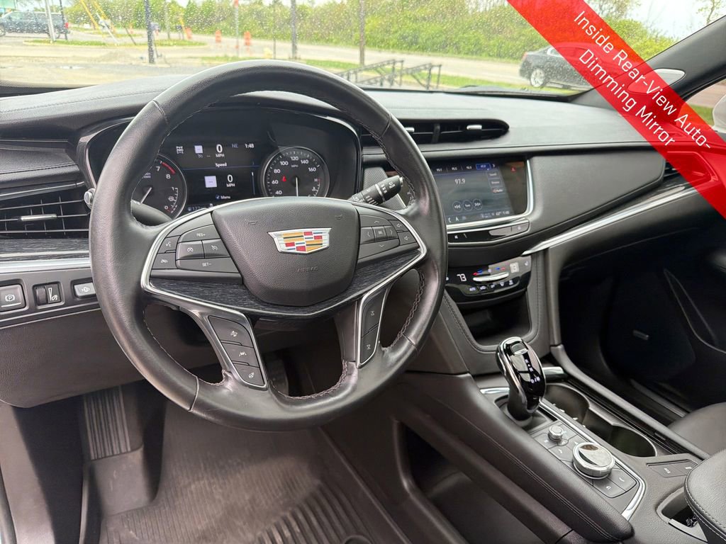 Used 2023 Cadillac XT5 Premium Luxury w/ Technology Package AWD/4WD image 14
