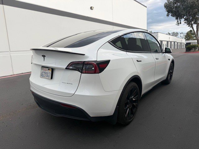 Used 2020 Tesla Model Y Long Range image 3
