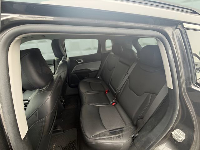 Certified 2022 Jeep Compass Latitude w/ Sun and Sound Group image 17