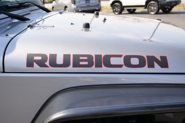 Used 2016 Jeep Wrangler Unlimited Rubicon w/ Connectivity Group image 56