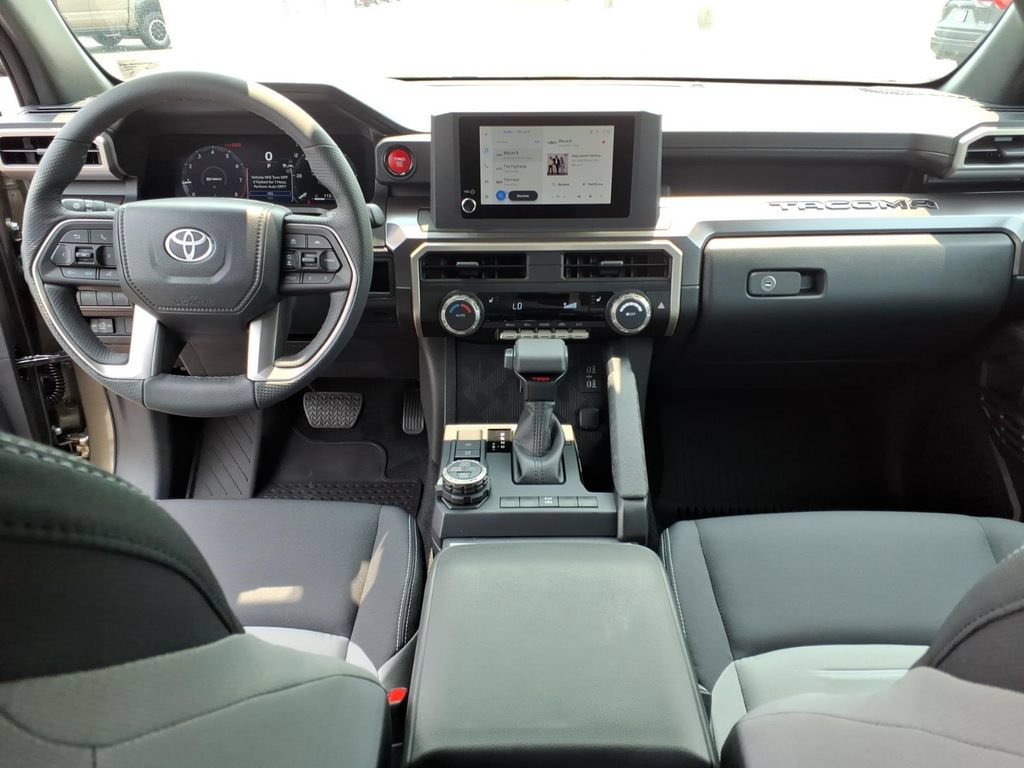 Certified 2026 Toyota Tacoma TRD Off-Road AWD/4WD image 5