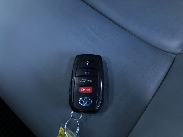 Certified 2022 Toyota Venza XLE image 34