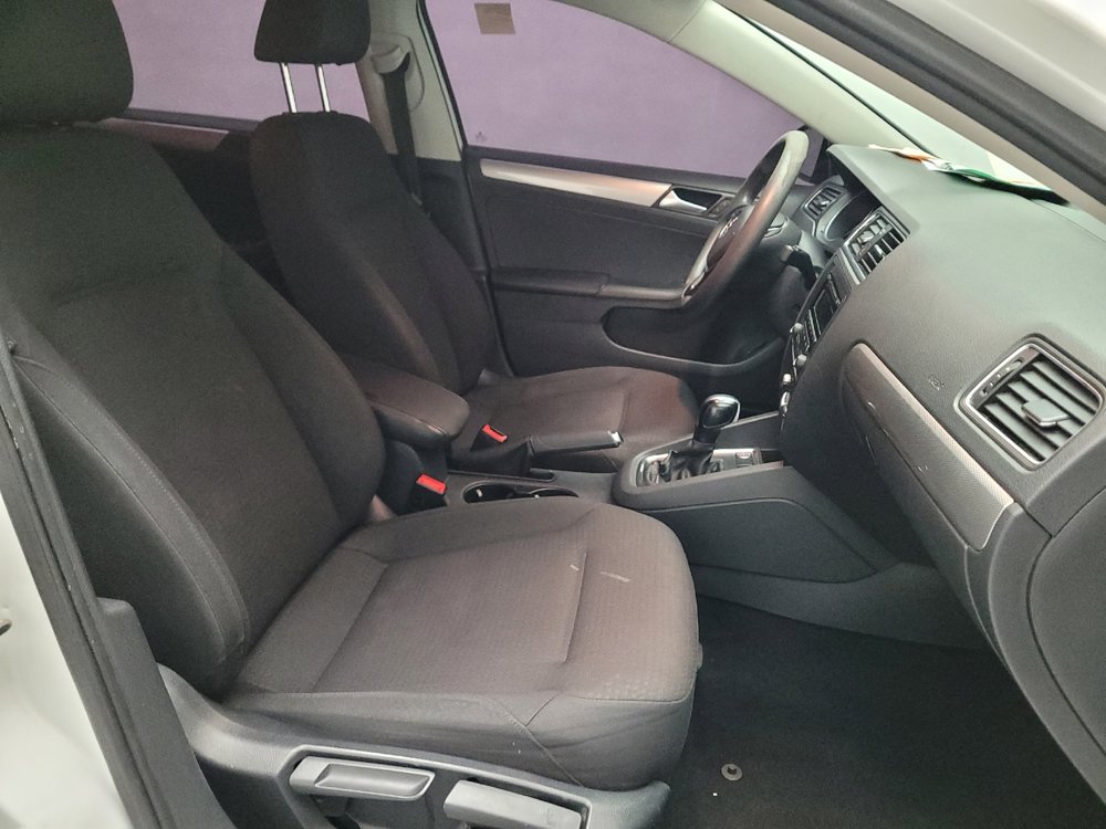 Used 2015 Volkswagen Jetta SE FWD image 21