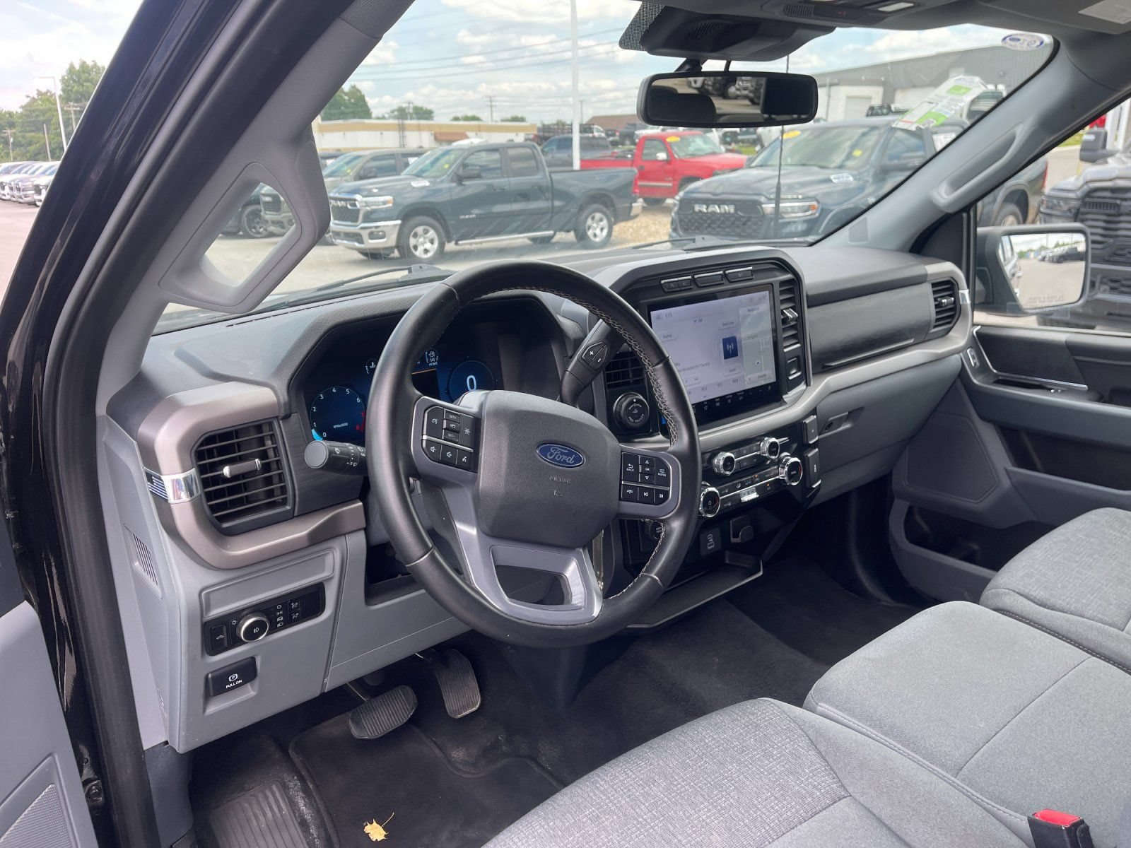 Used 2024 Ford F150 XLT AWD/4WD image 11