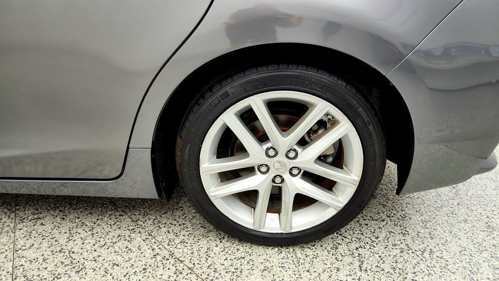 Used 2016 Lexus CT 200h w/ Seat Comfort Package FWD image 9