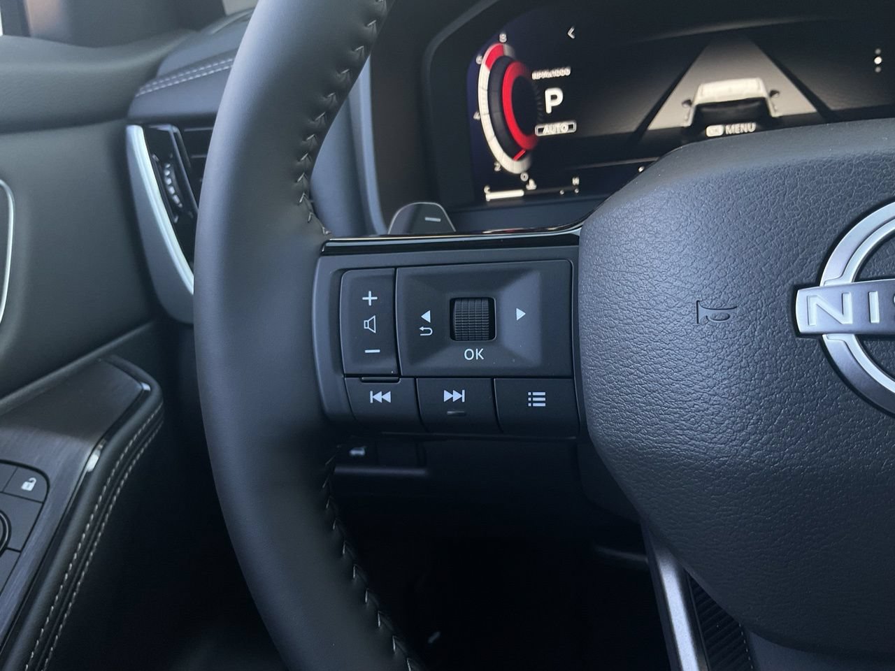 New 2026 Nissan Rogue Platinum AWD/4WD image 34