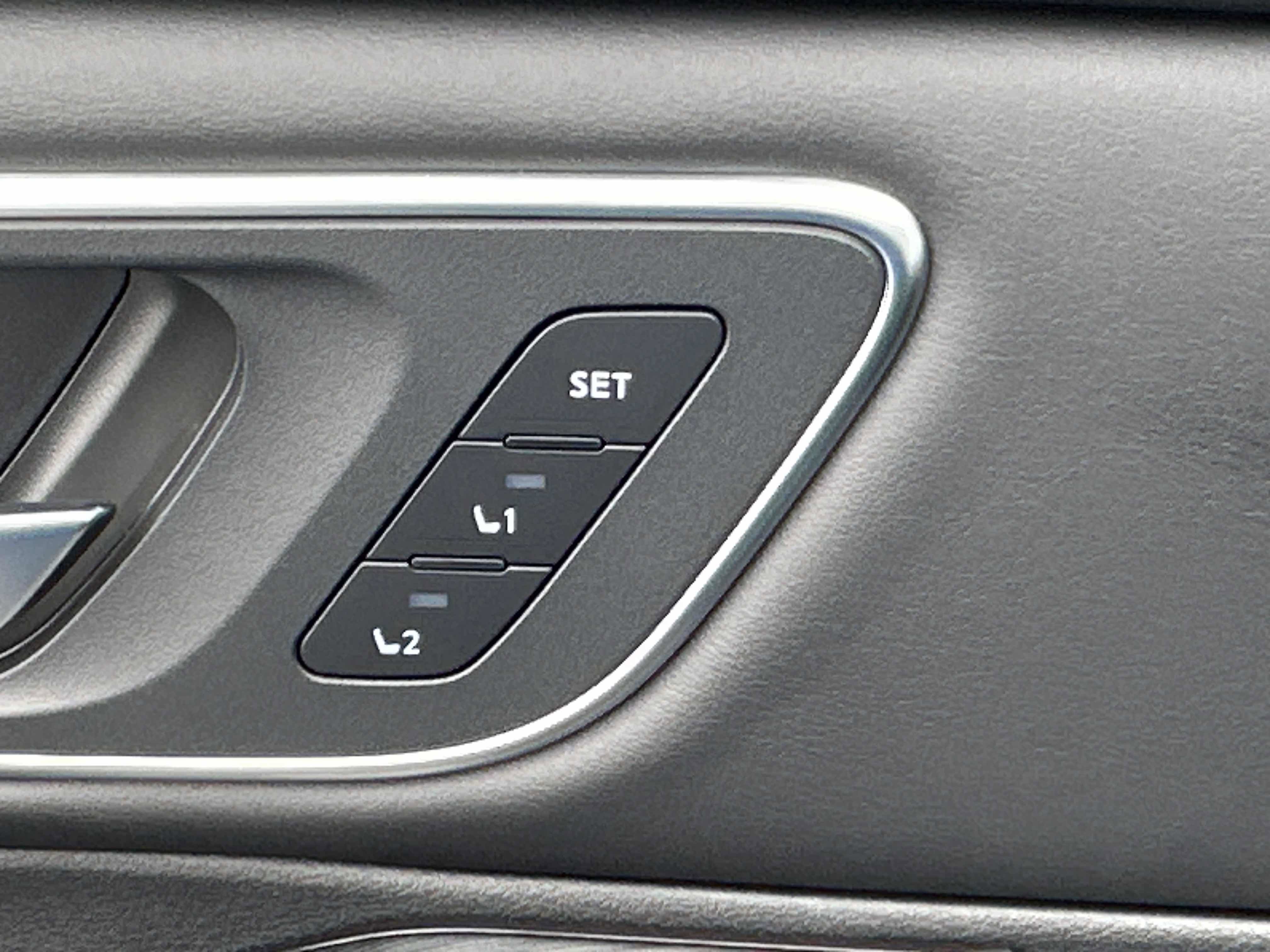 New 2026 Nissan Rogue Platinum image 22