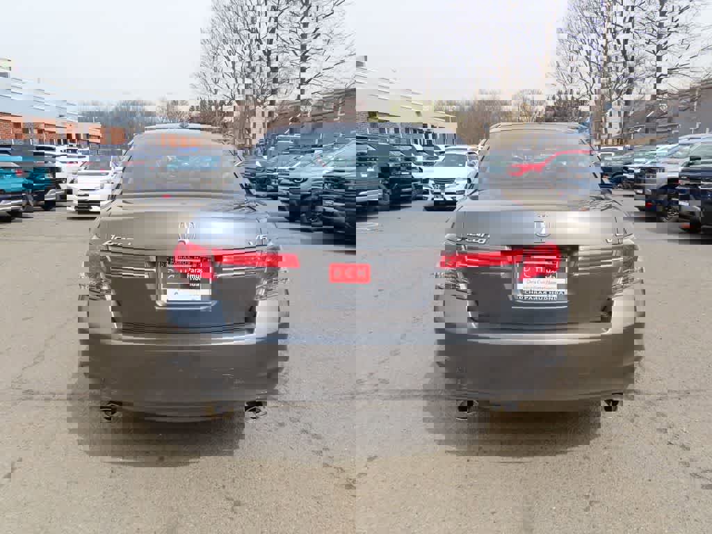 Used 2011 Honda Accord EX-L image 5