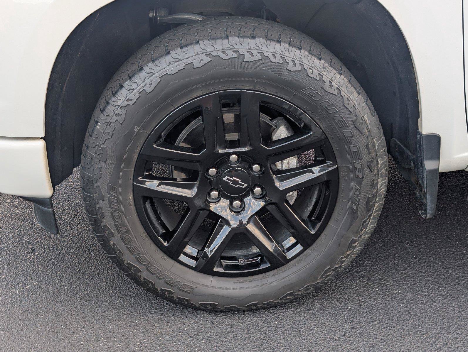 Used 2024 Chevrolet Silverado 1500 Custom w/ Turbomax Blackout Package AWD/4WD image 11