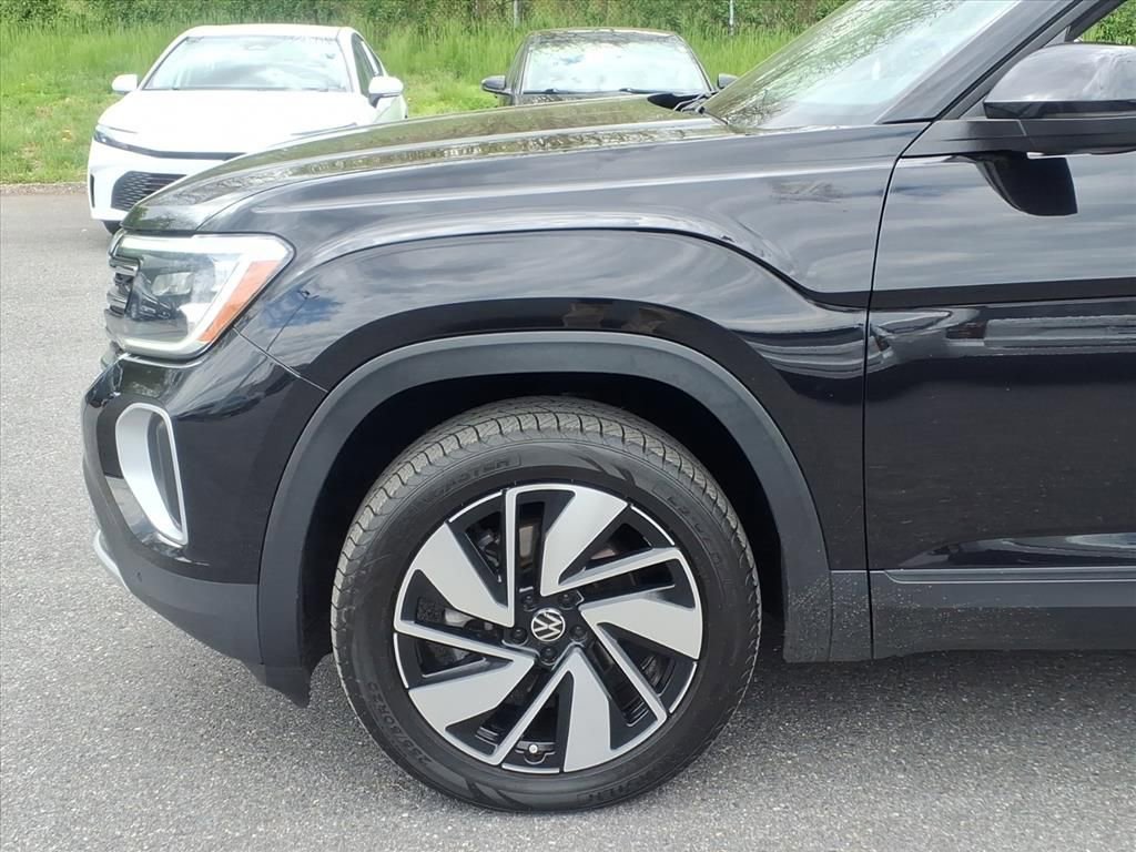 Used 2024 Volkswagen Atlas SE image 7