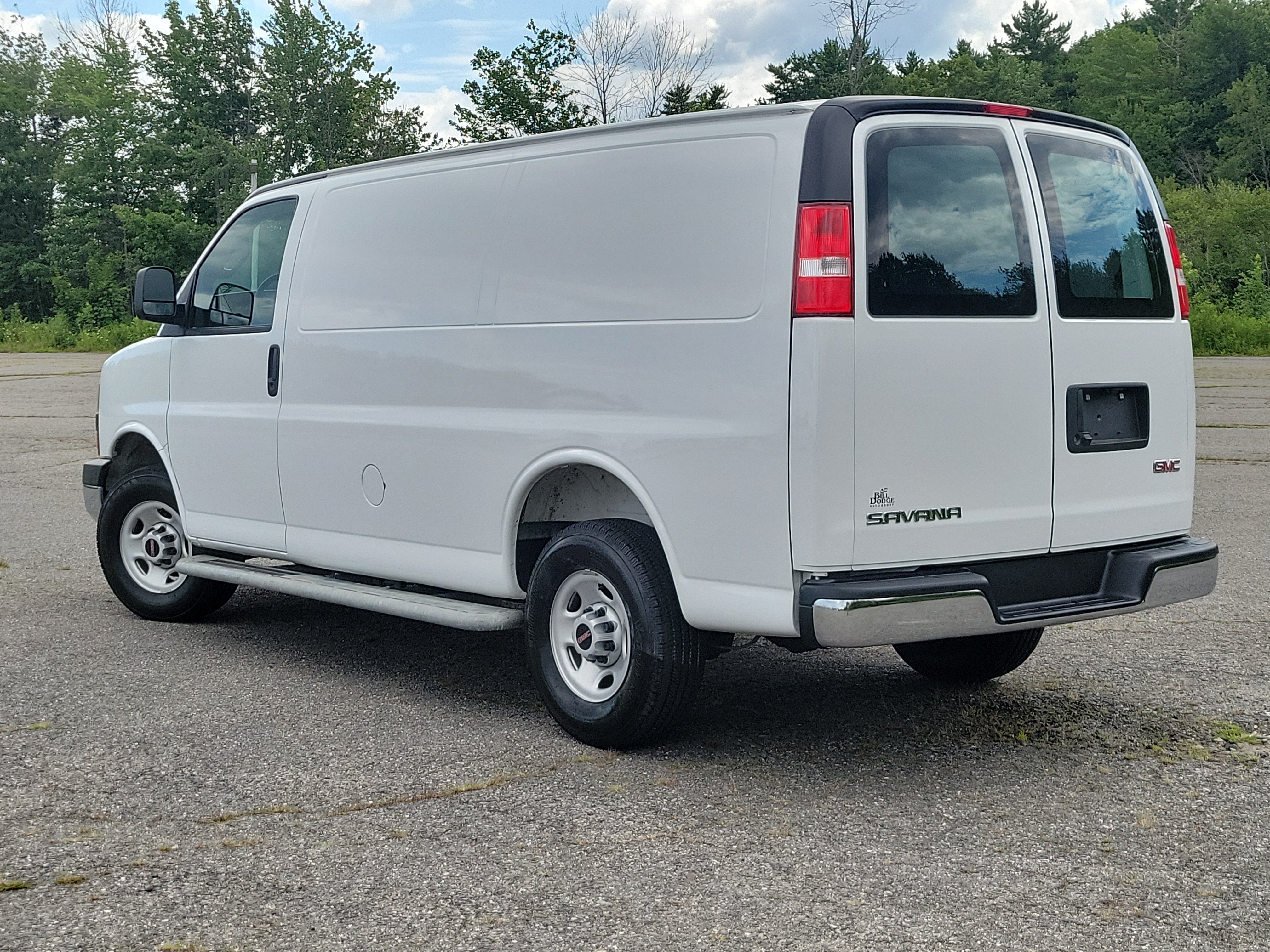 Used 2025 GMC Savana 2500 w/ Driver Convenience Package RWD image 7