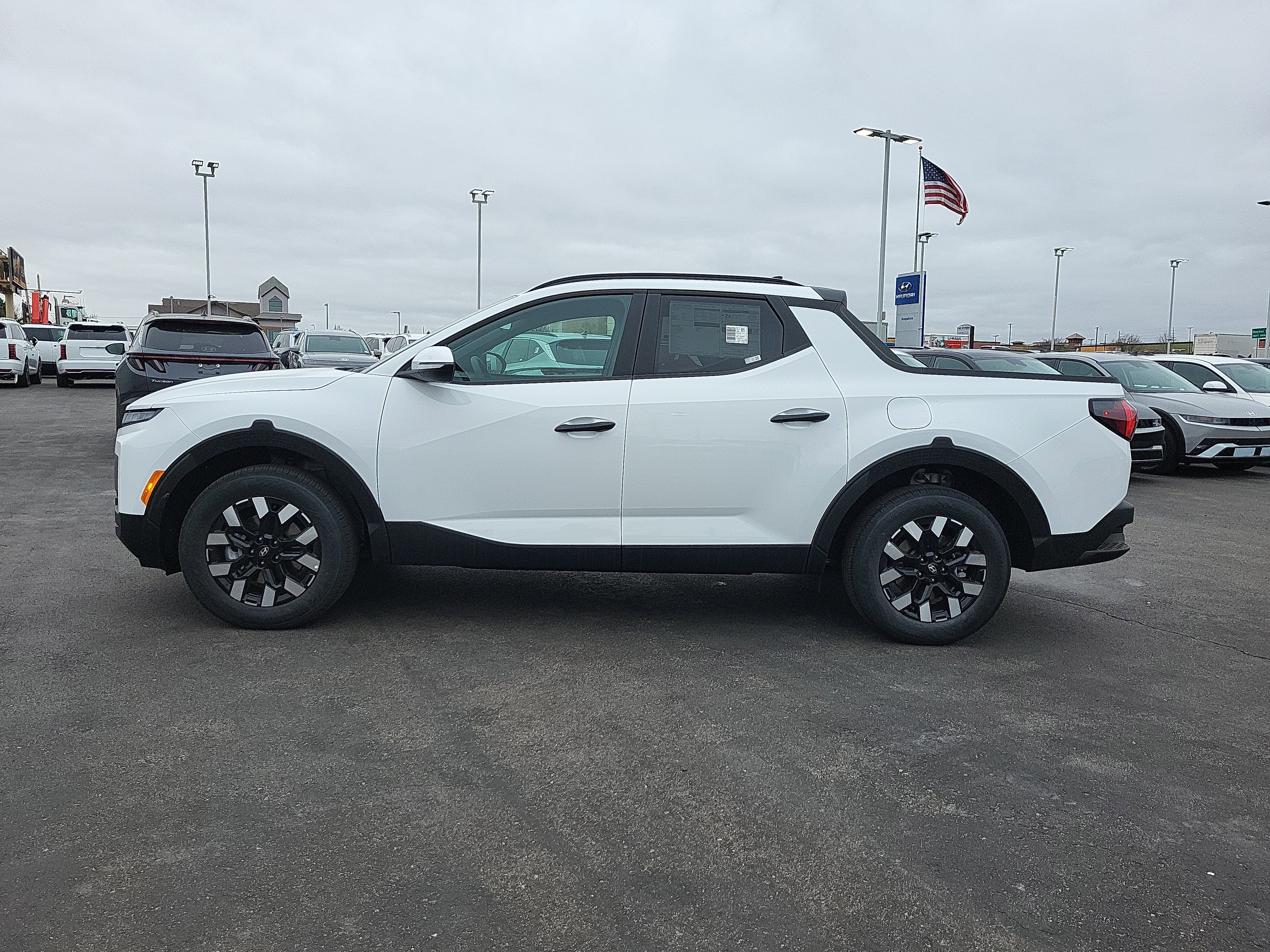 New 2026 Hyundai Santa Cruz SEL AWD/4WD image 2