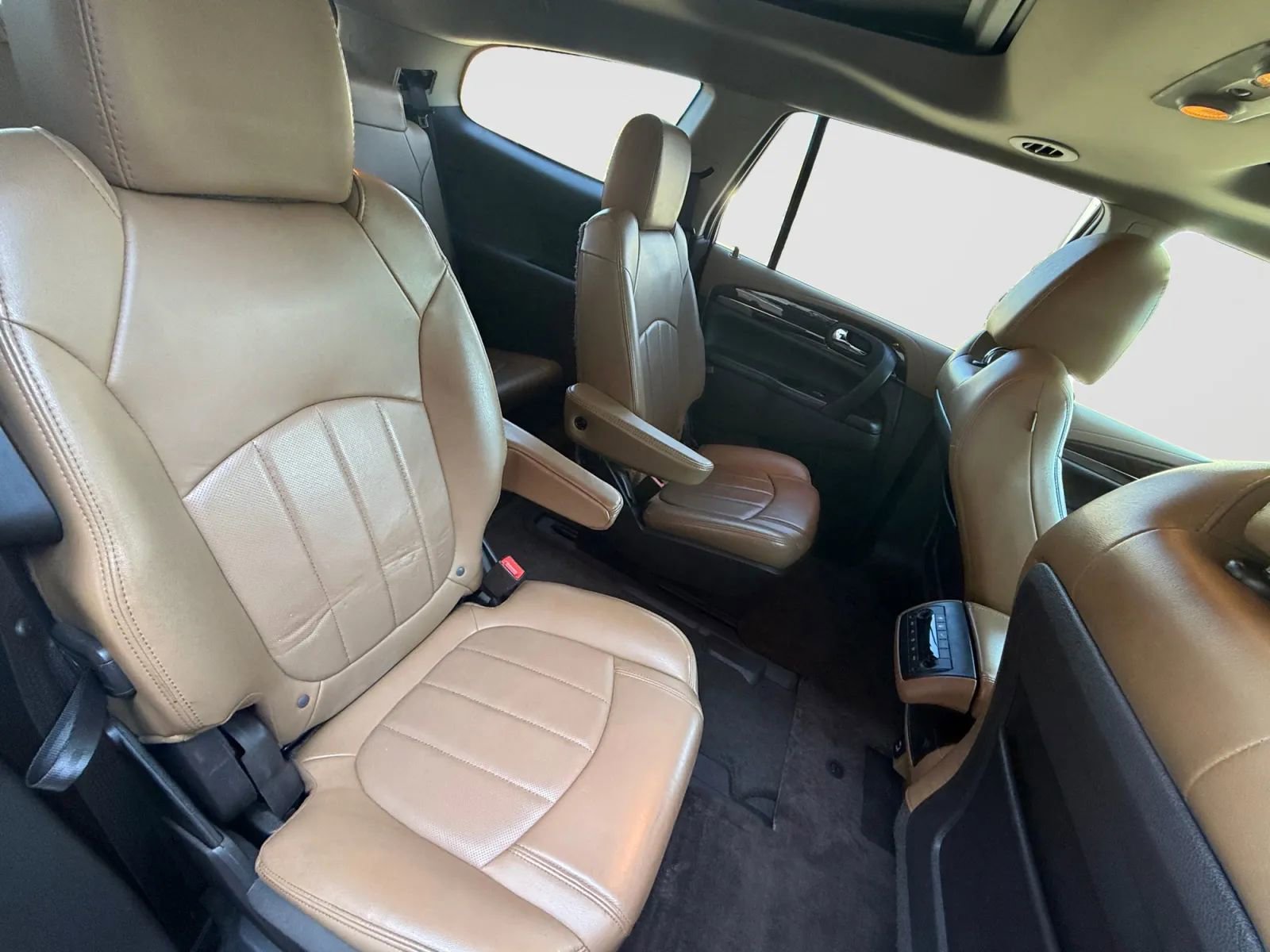 Used 2016 Buick Enclave Leather image 17