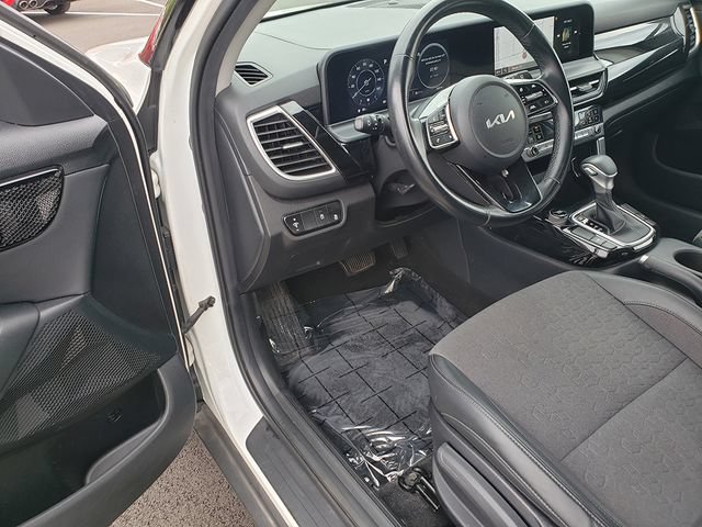Certified 2024 Kia Seltos S FWD image 10