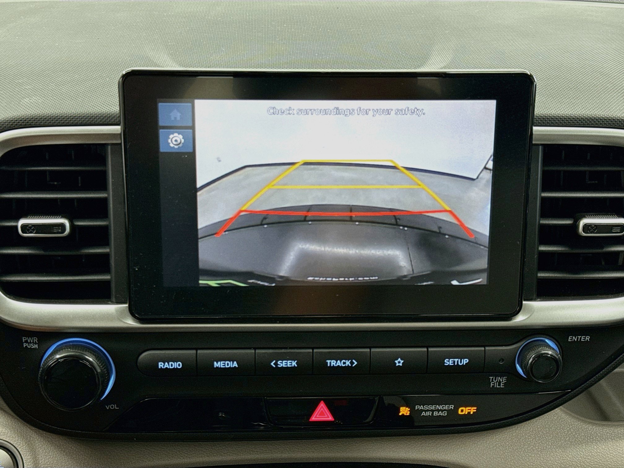 Used 2025 Hyundai Venue SEL FWD image 22