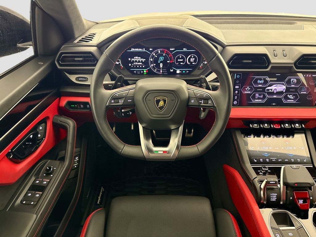 Used 2025 Lamborghini Urus Performante AWD/4WD image 24